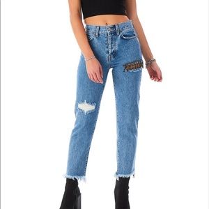 Emelia Kinsley Jean Carmar denim